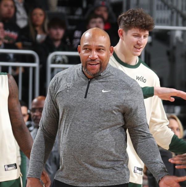 爱游戏官网-关于风云突变密尔沃基雄鹿赛前止住颓势，意甲版图或变，更衣室稳定，阵容厚度经受考验的信息